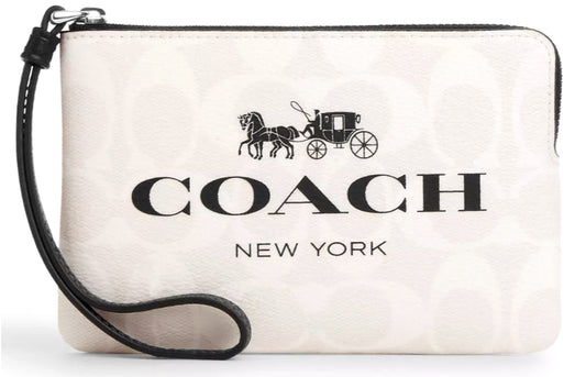 🩷Coach Signature Corner Zip Wristlet